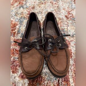 Brown boat sperry